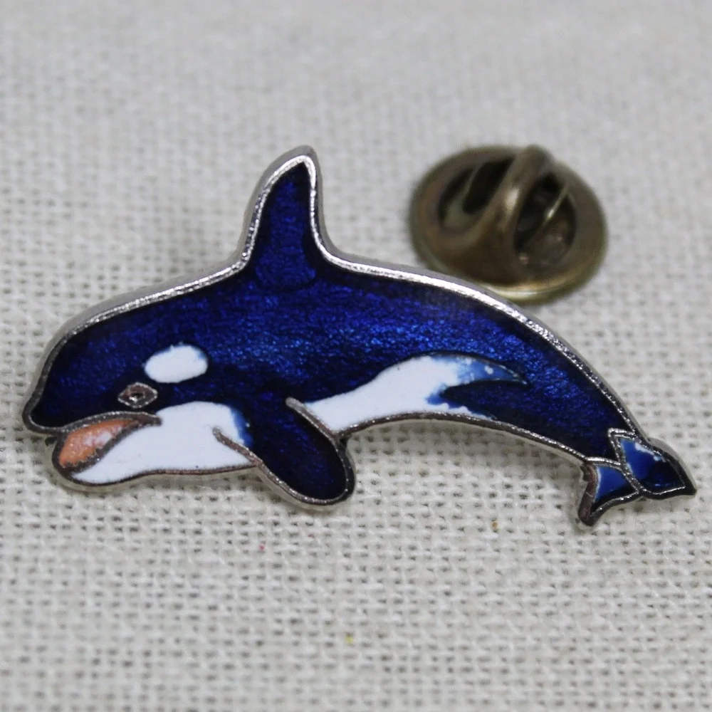 MaFCo Pin Orca Killer Whale Enamel Blue White Vintage Marine Life Lapel Hat Tie